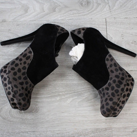 Colin Stuart Shoes - Colin Stuart Black Leapord Shootie Platform Heel